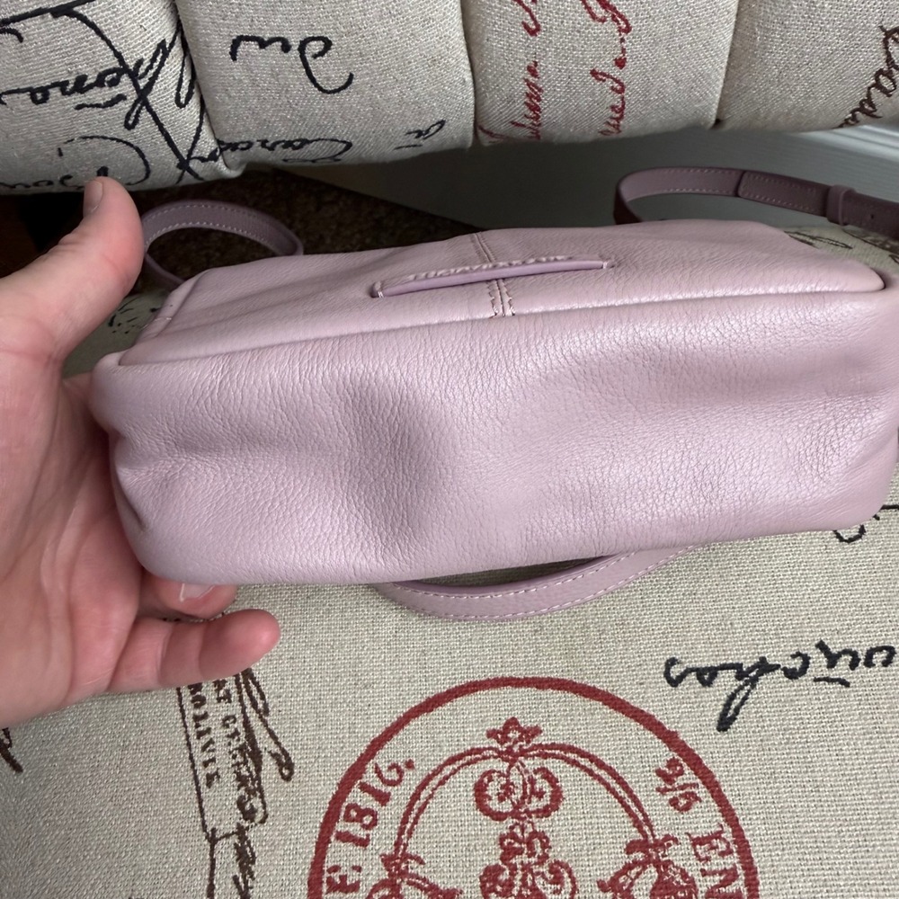 Lucky Brand Lavender Purple Pebbled Leather Crossbody Camera Bag Purse - Picture 3 of 5